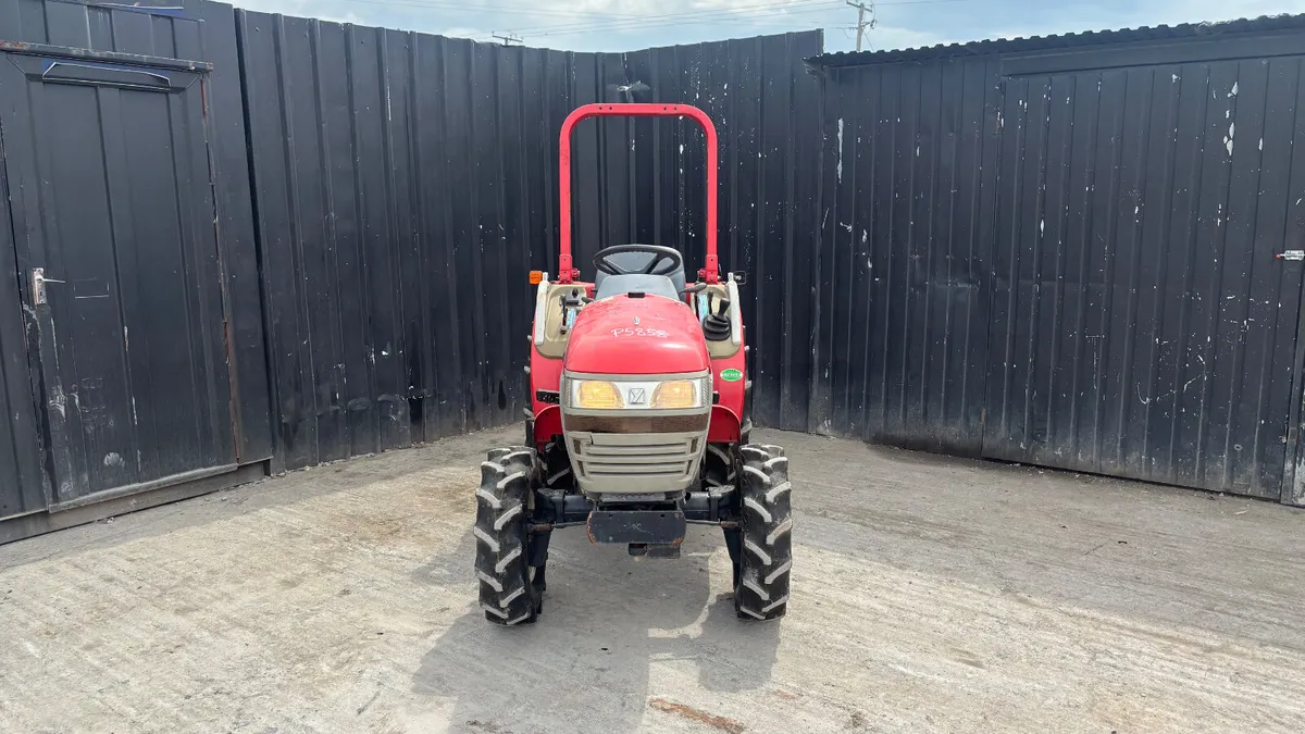 Yanmar 4WD Compact Tractor - Image 2