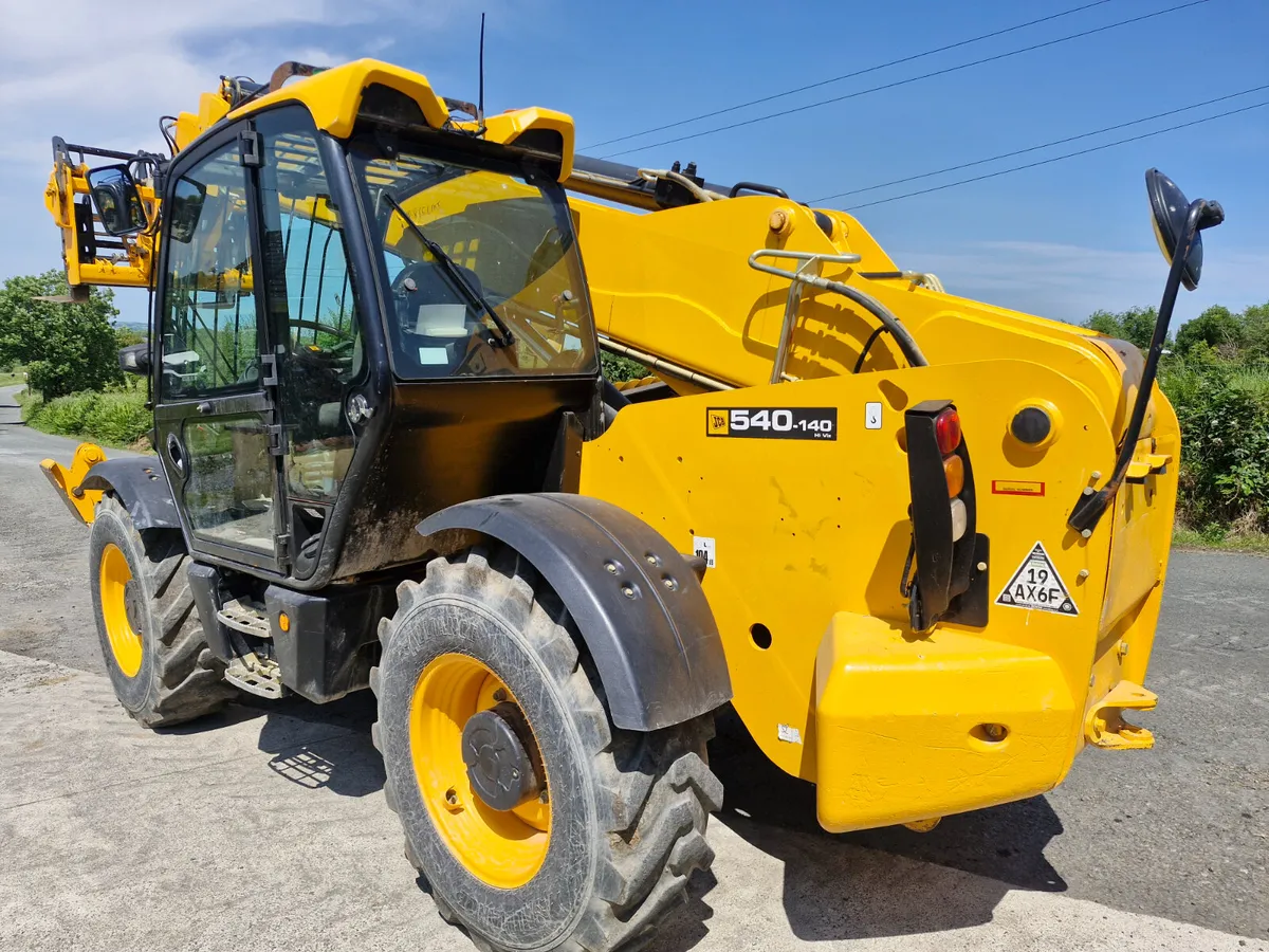 2019 JCB 540 140 Teleporter - Image 2