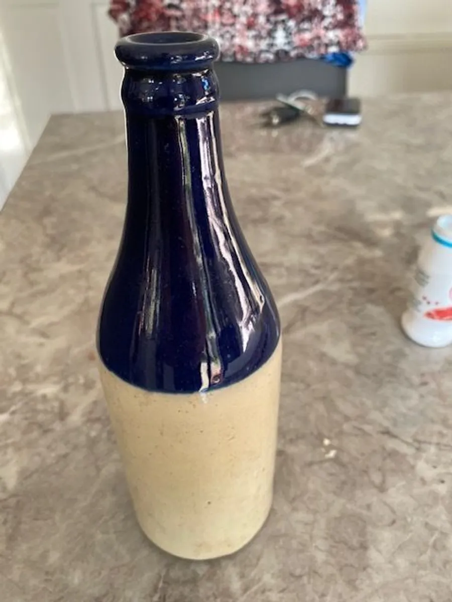 Blue Top William Dwan Ginger Beer Bottle - Image 2