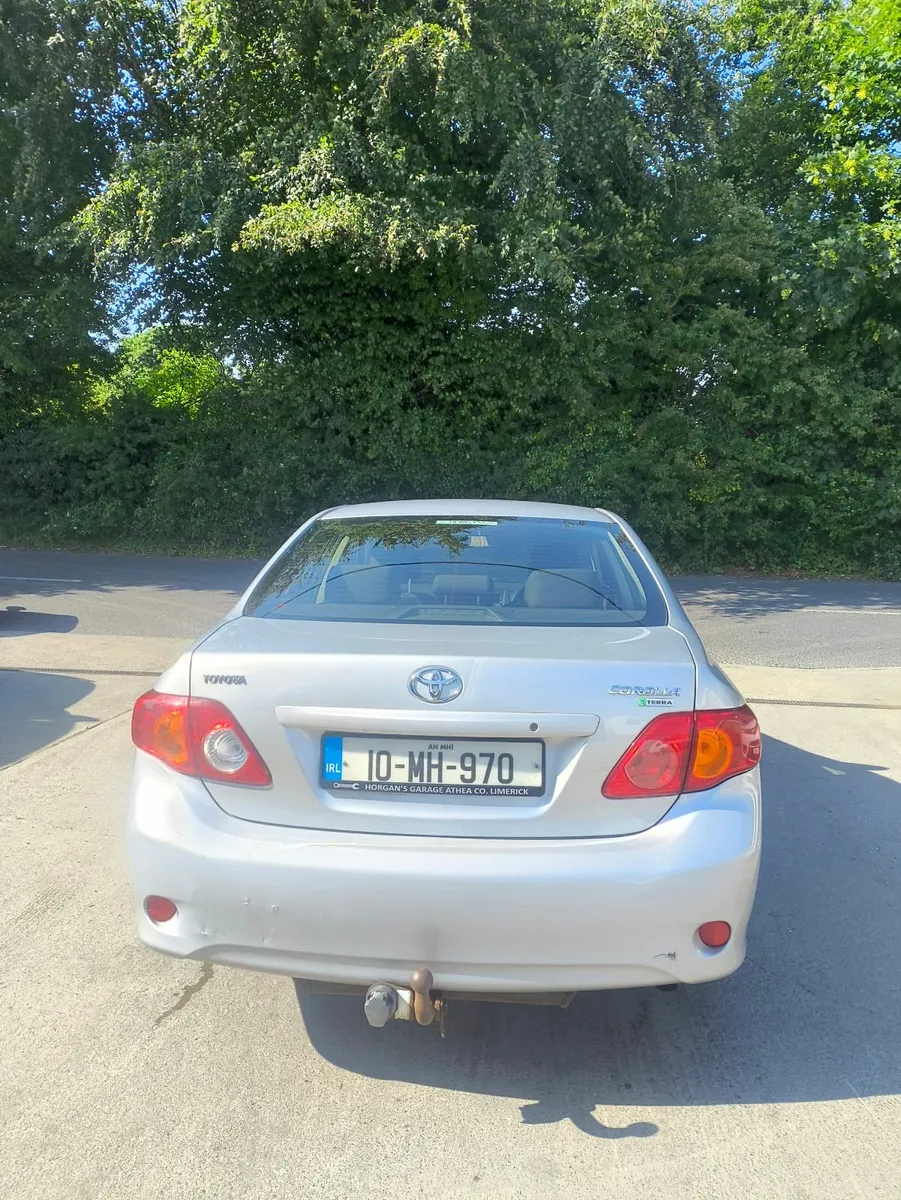 Toyota Corolla 2010 - Image 4