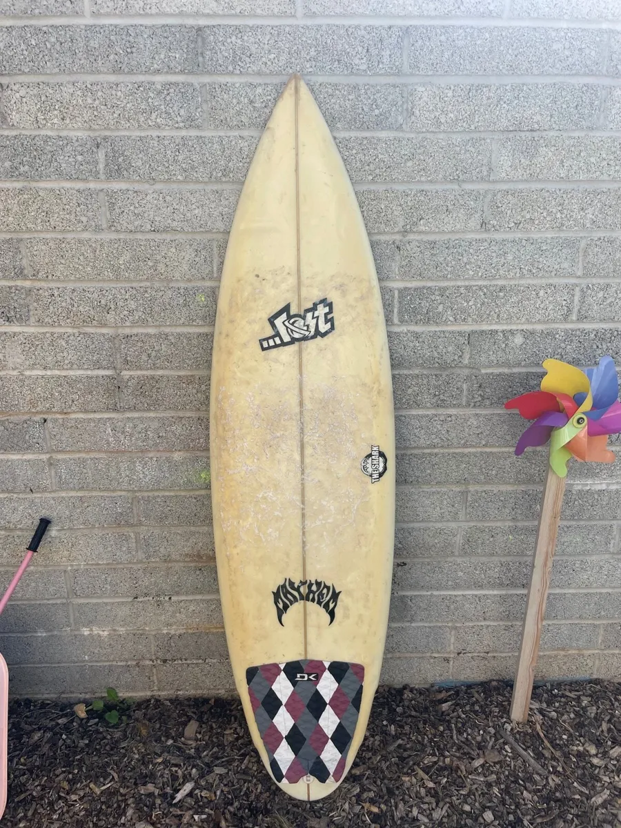 Surfboard - Image 3