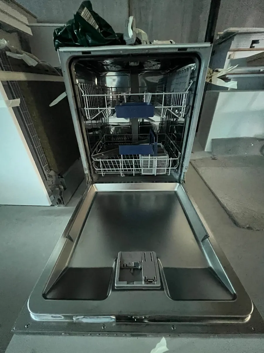 Siemens Dishwasher - Image 4