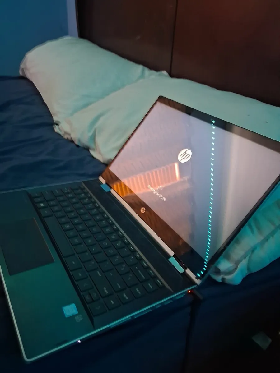 Hp pavillion laptop - Image 3