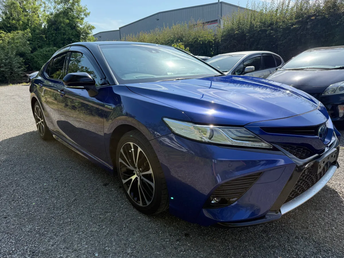 Toyota Camry hi spec!!! - Image 1