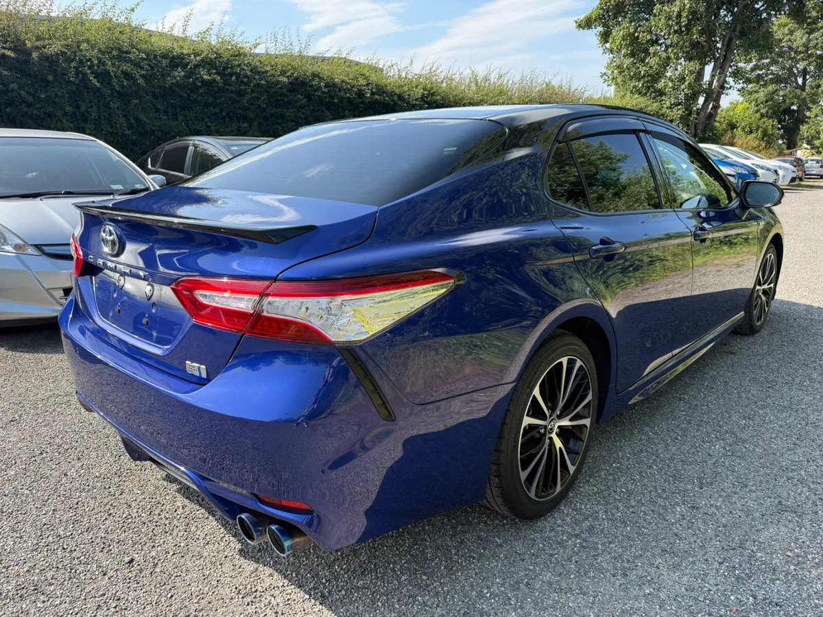 Toyota Camry hi spec!!! - Image 3