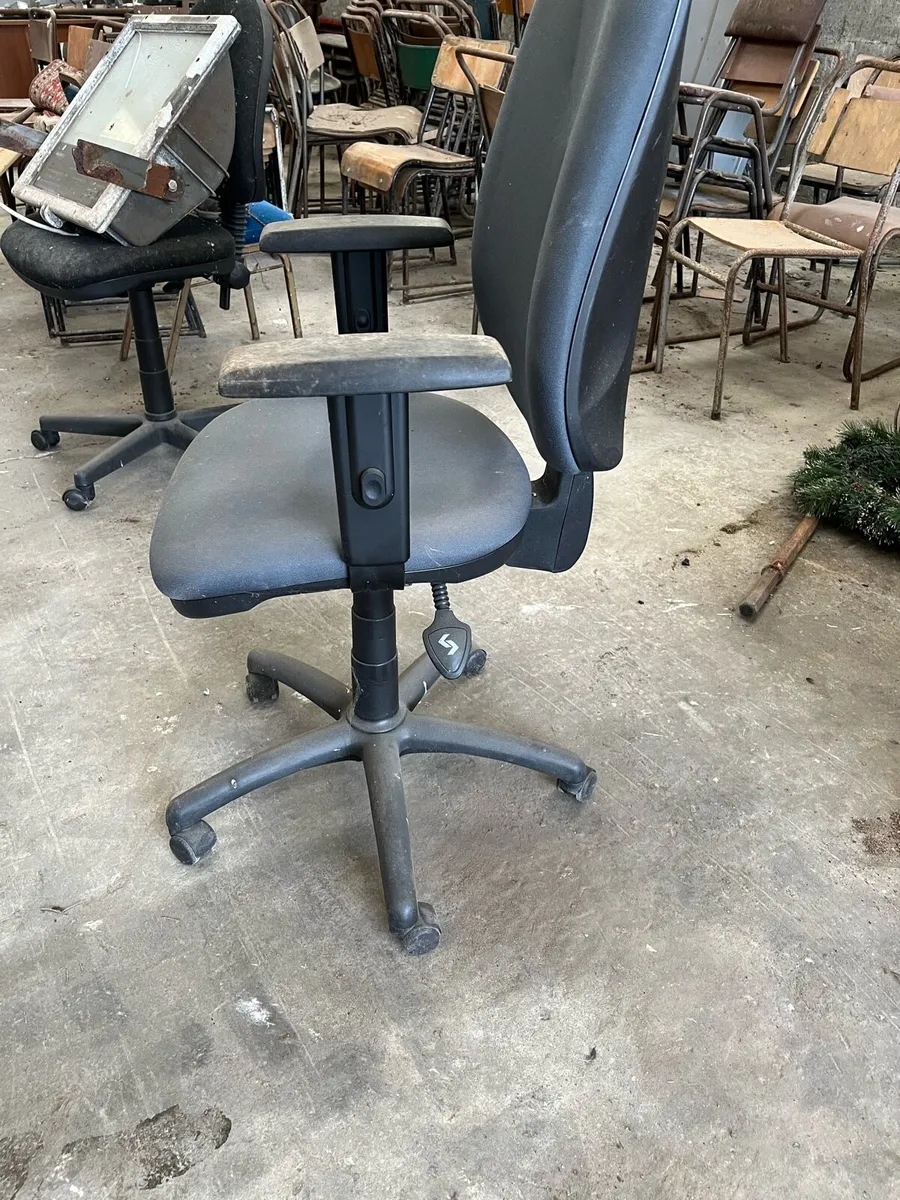 Office chairs - Image 1