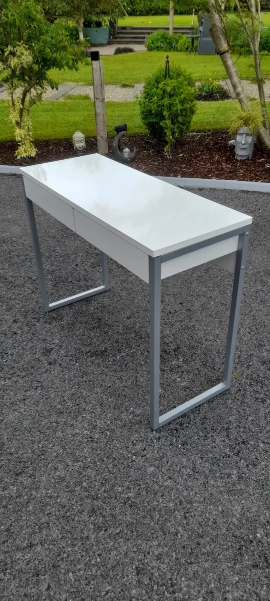 Computer desk - Image 2