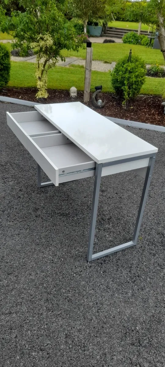 Computer desk - Image 4