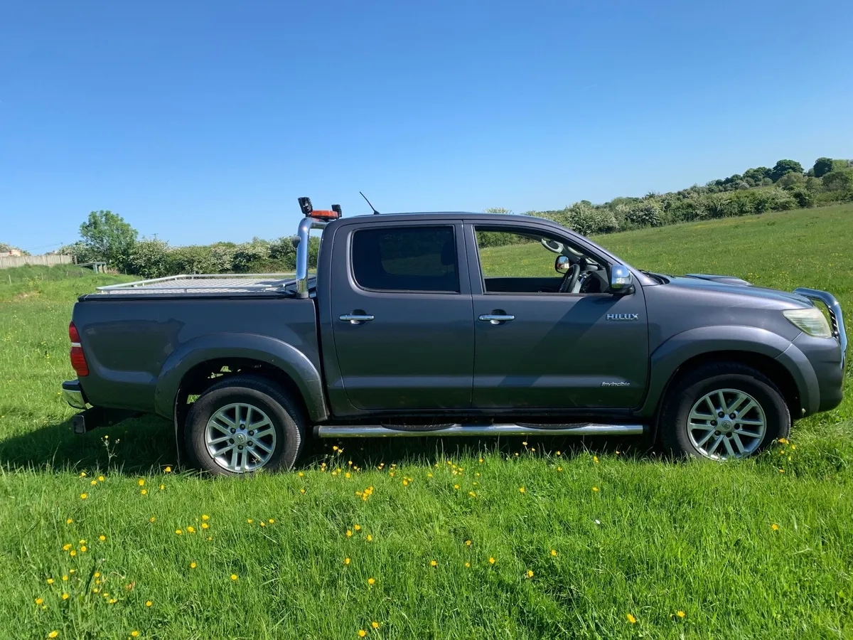 2012 Toyota Hilux Invincible 3.0L - Image 1