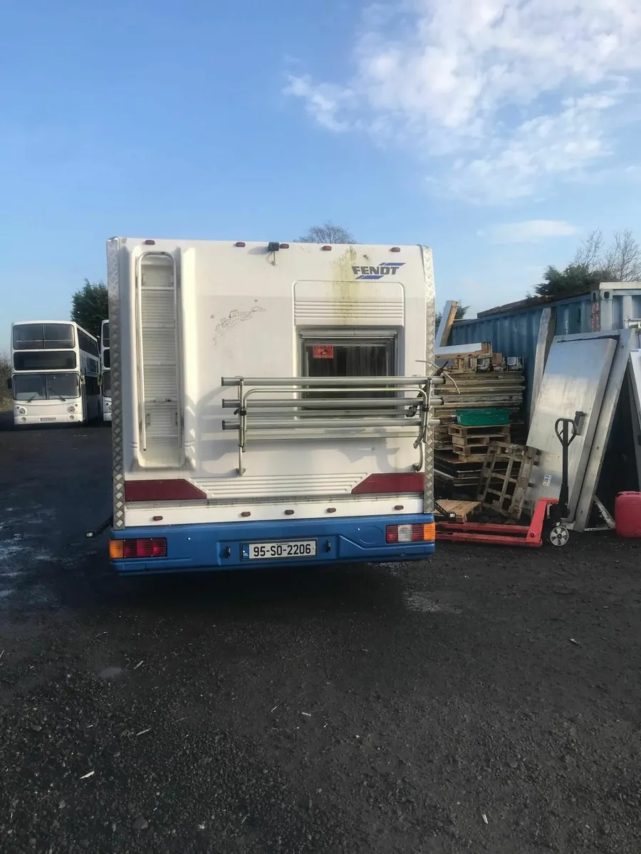 camper - Image 2