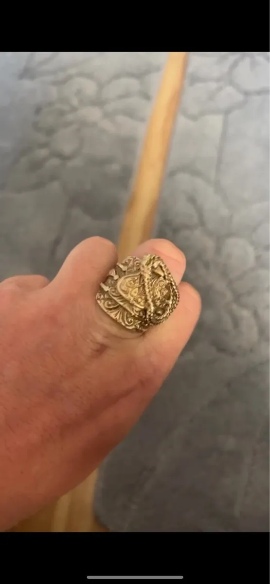 Saddle ring 9ct gold big ring 51Grams - Image 1
