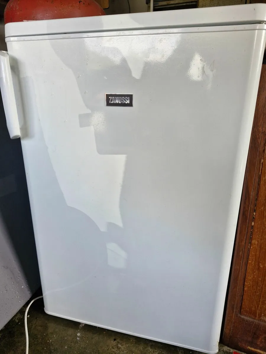 Zanussi fridge freezer - Image 1