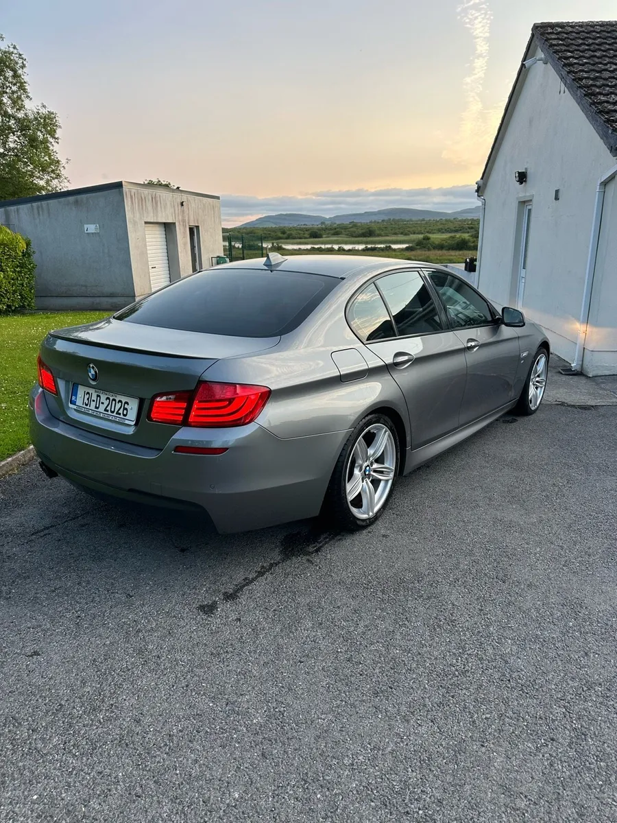BMW 5-Series MSPORT AUTO  F10 - Image 2