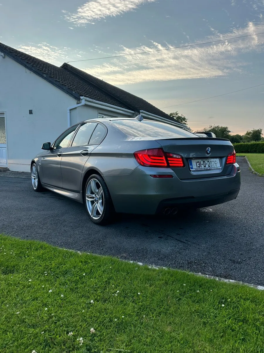 BMW 5-Series MSPORT AUTO  F10 - Image 4