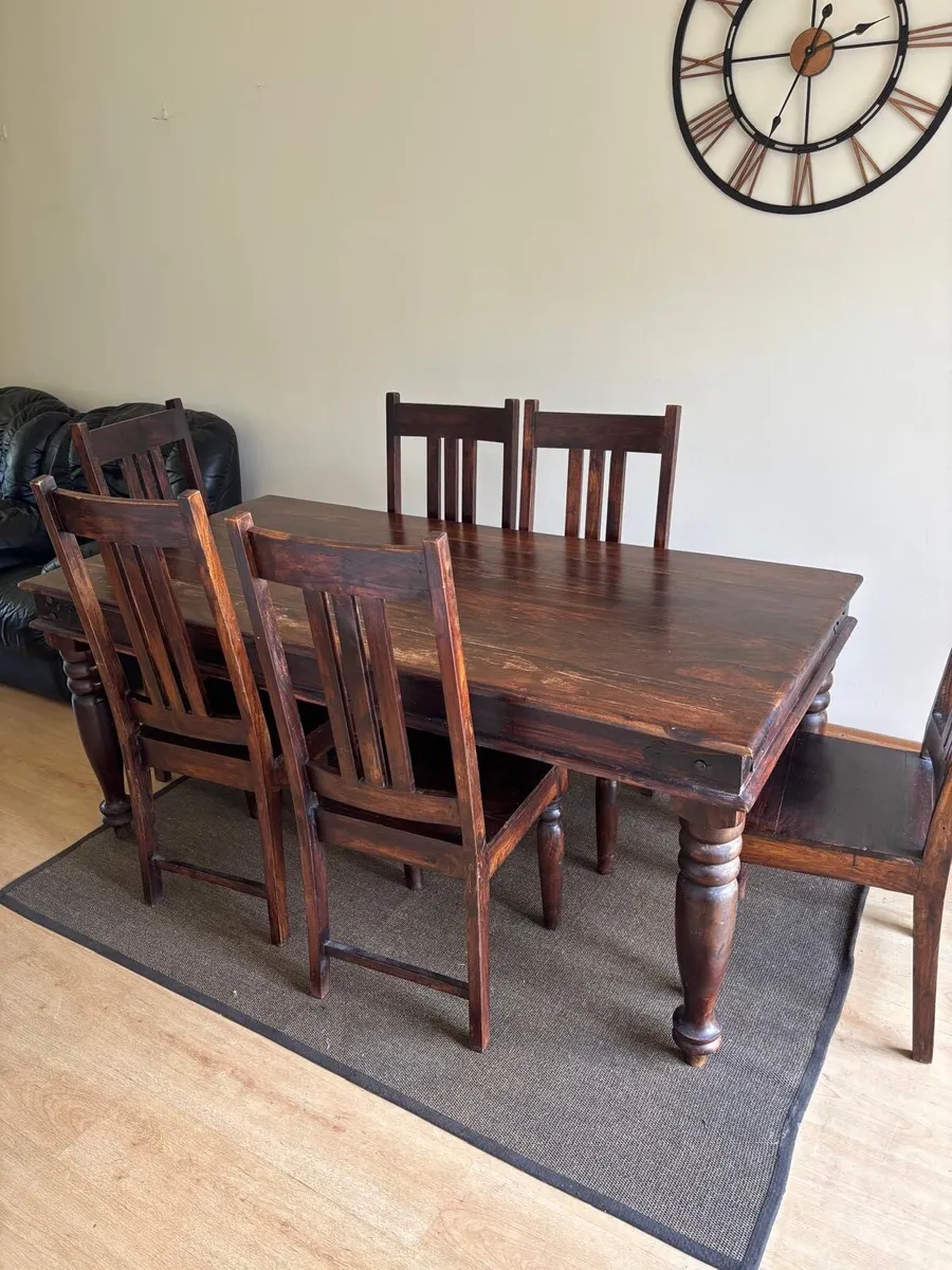 Dining table and chairs - Image 1