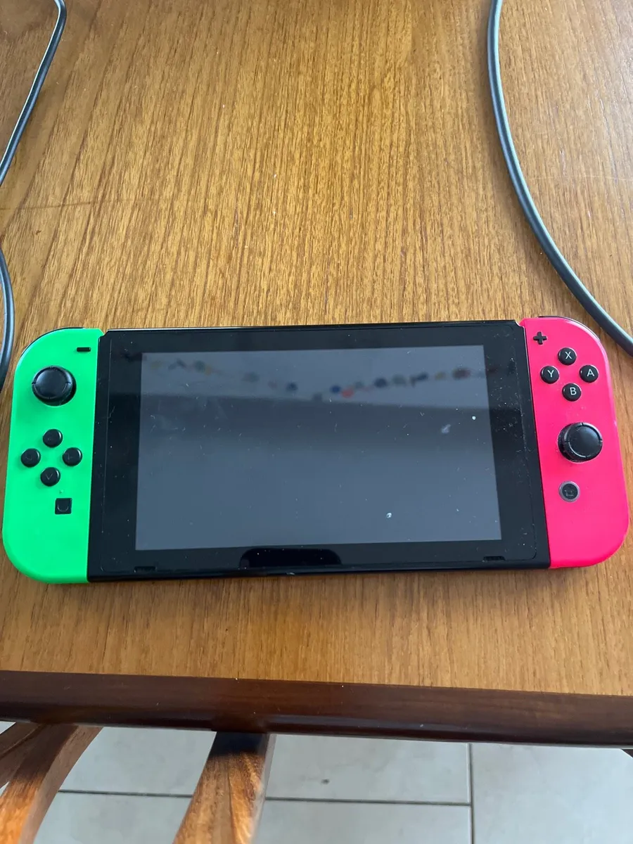 Nintendo switch - Image 1