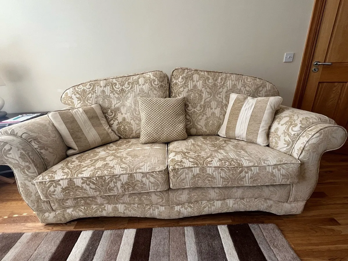 Three peice suite - Image 1