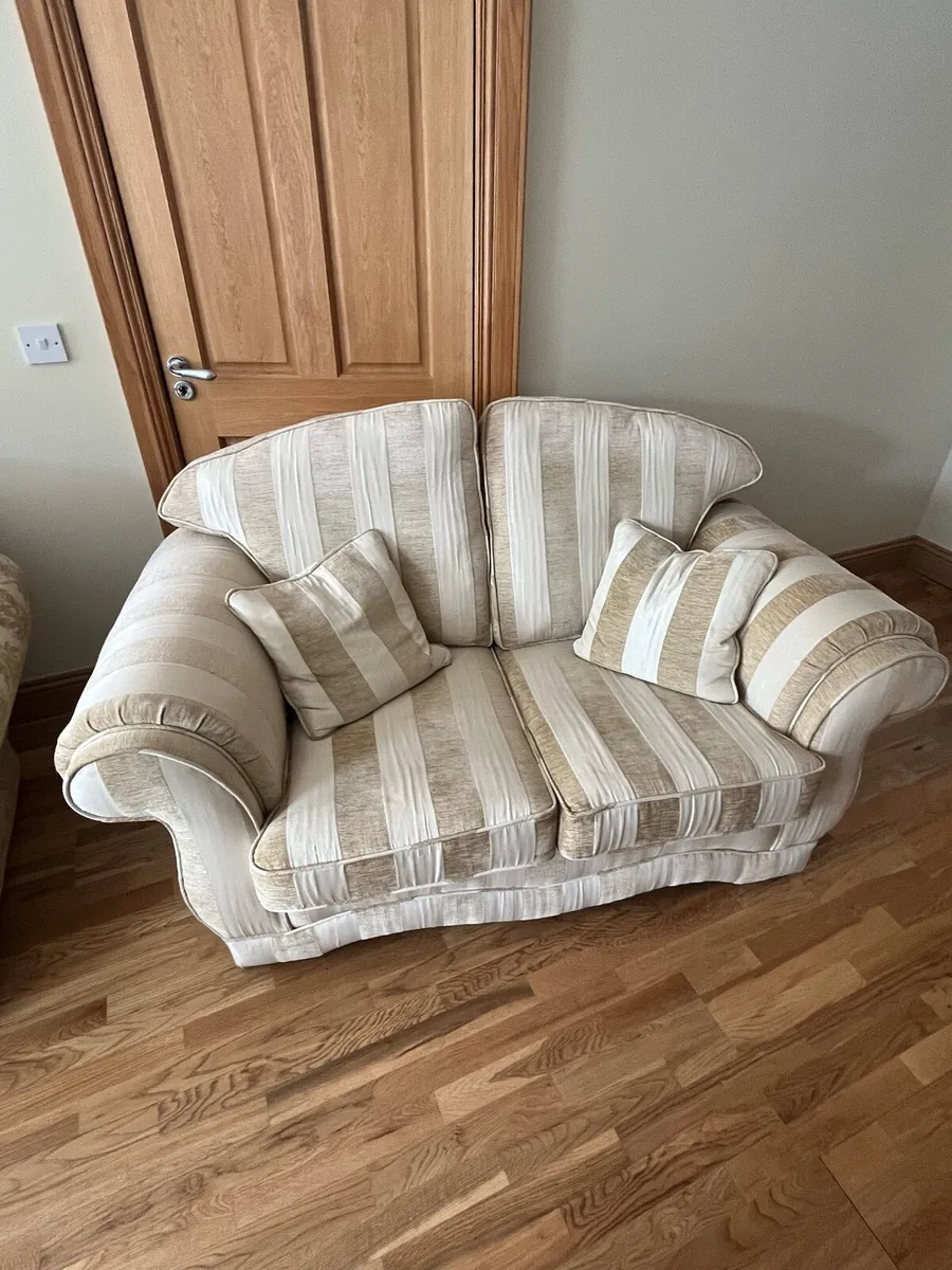 Three peice suite - Image 3