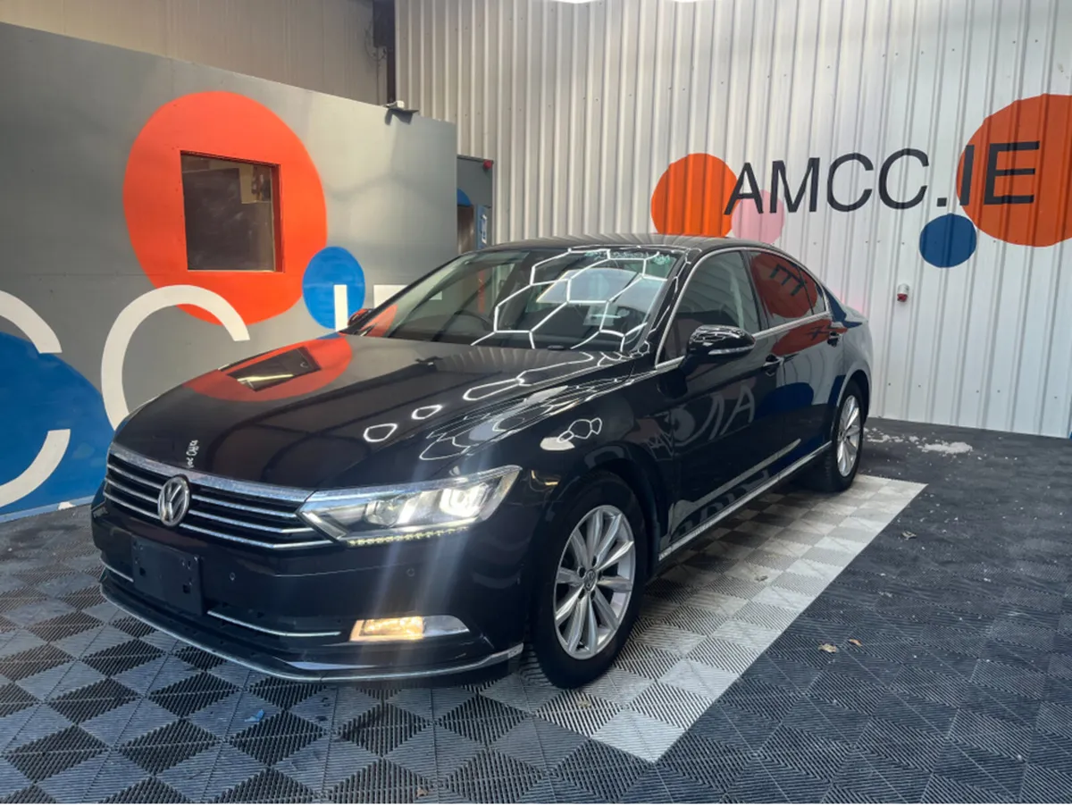 Volkswagen Passat 1.4 TSI ELEGANCE LINE / 67k KMs - Image 3