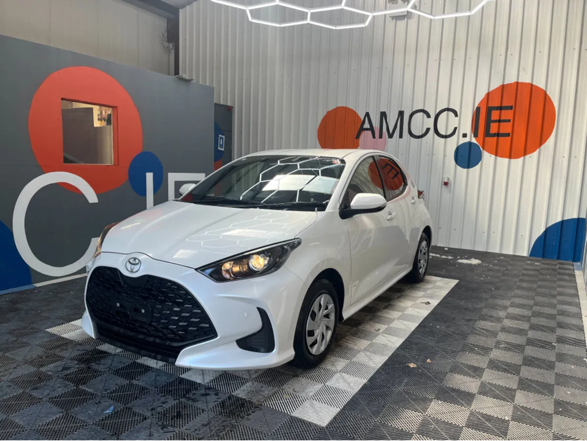 Toyota Yaris 1.0 PETROL / 8k KMs / AUTOMATIC - Image 3