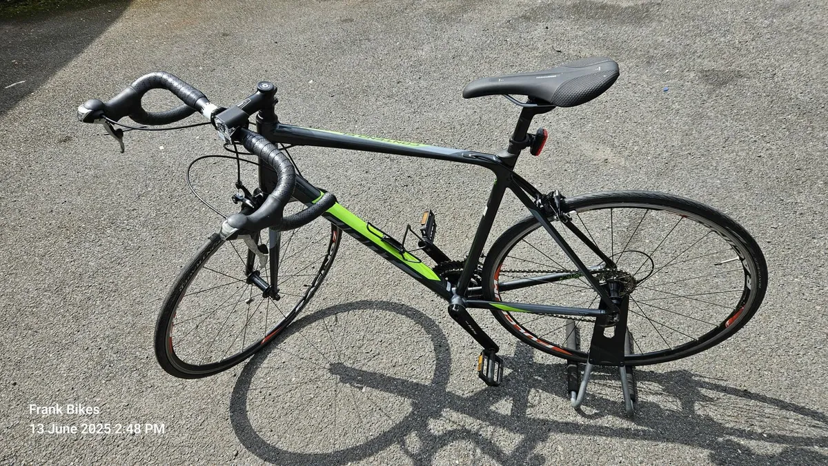 Road Bikes Giant Contend SL - Image 1