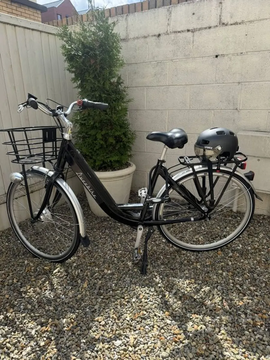 High-Quality Women's e-bike - Lightly used - Extras included - Image 1