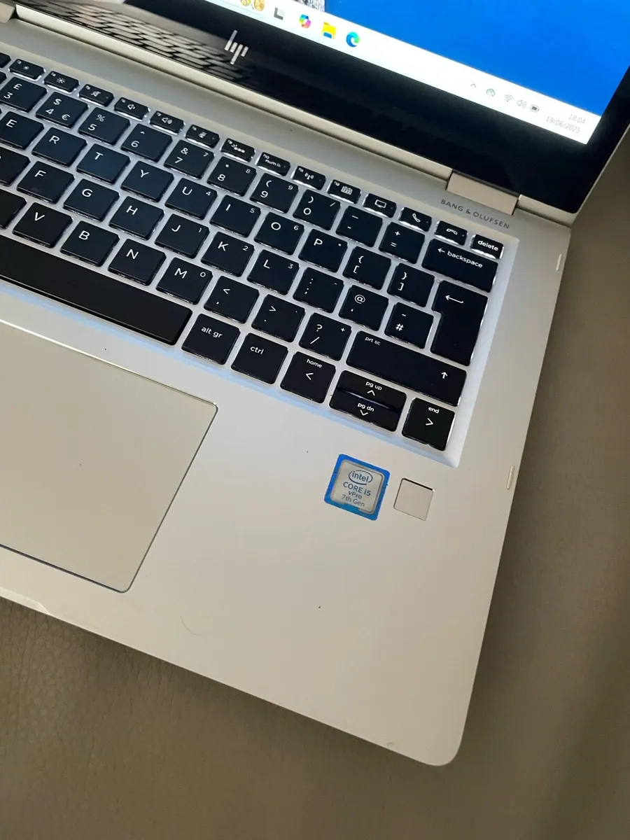 Hp 2n1 Touchscreen i5 16-256 w11 - Image 4