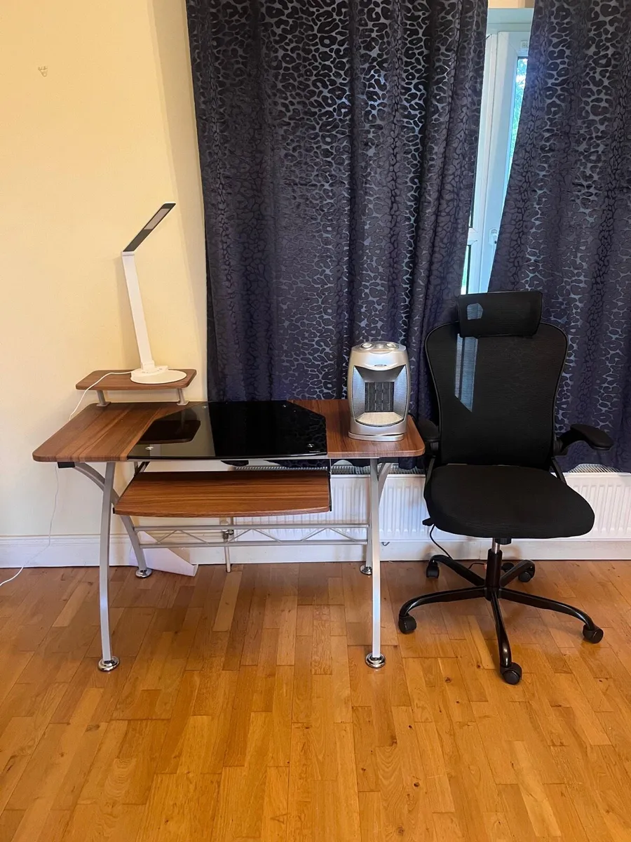 desk, chair, lamp and heater - Image 3
