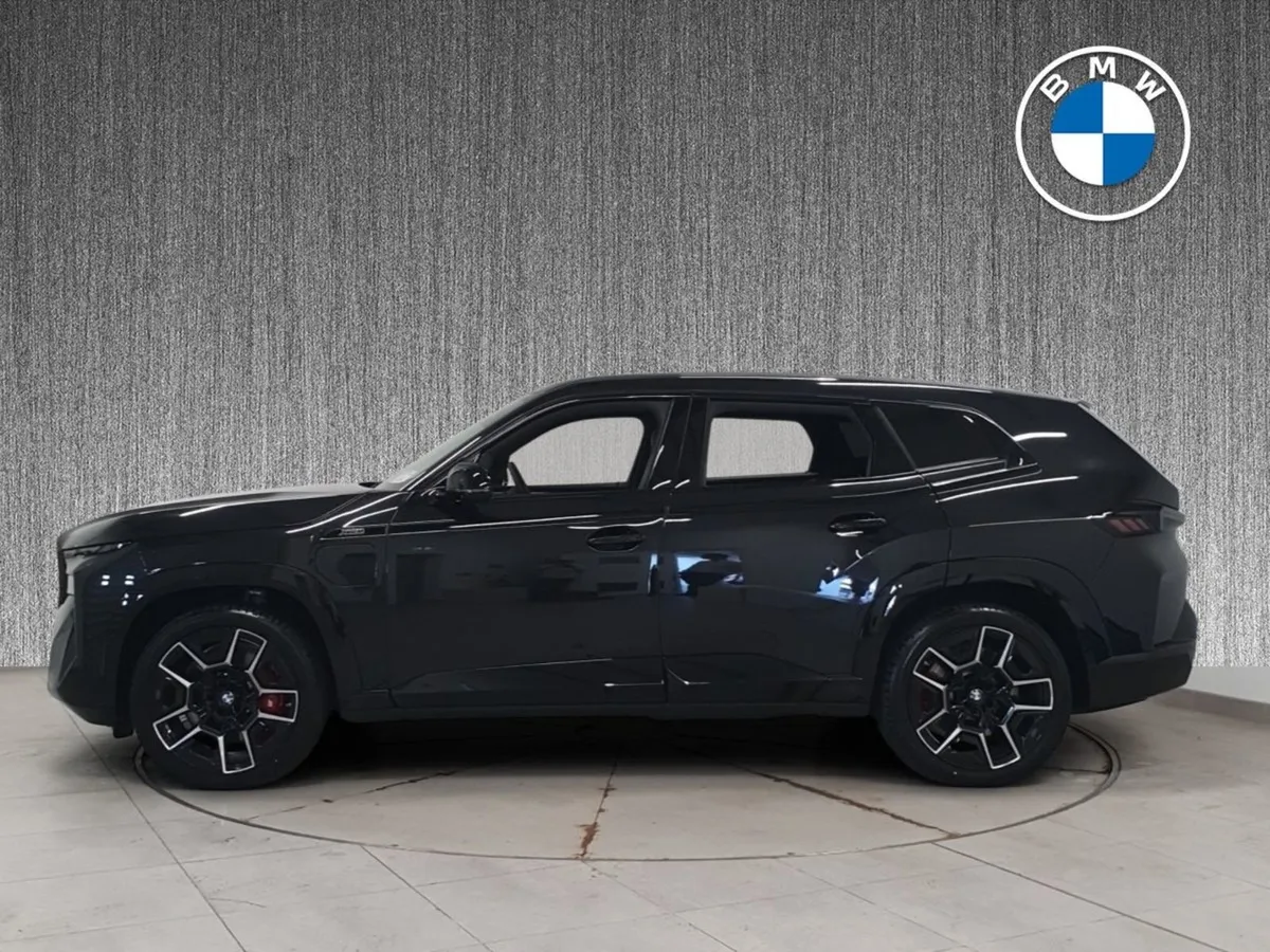 BMW XM XM 50e - Image 4
