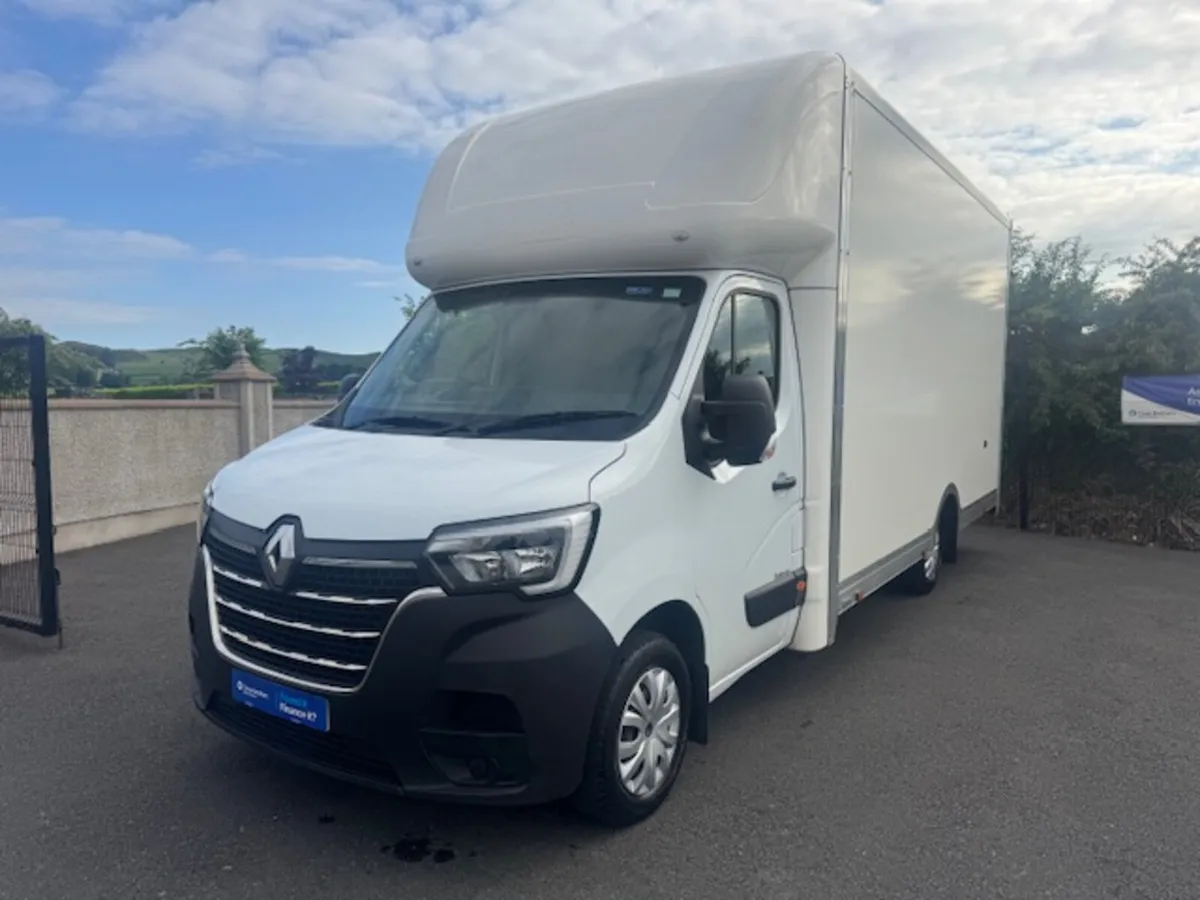 Renault Master Low Floor Luton - Image 3