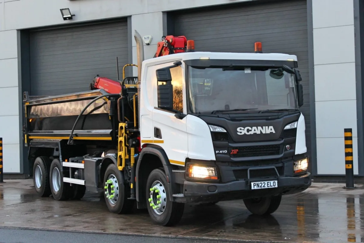 2022 SCANIA P410 XT 8X4 TIPPER GRAB - Image 1