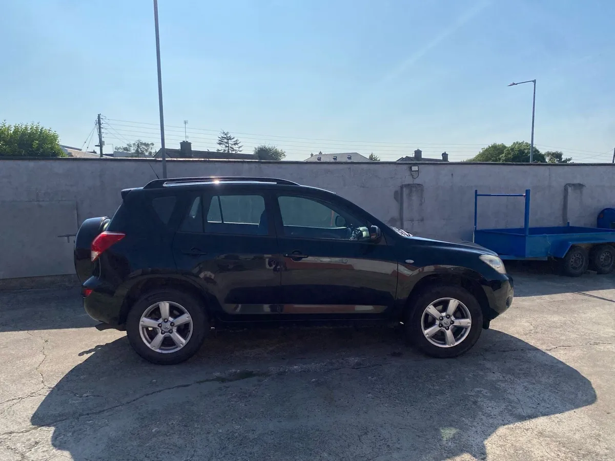 Toyota RAV4 - Image 1