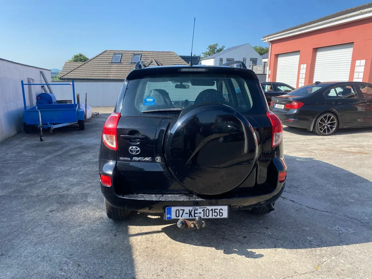 Toyota RAV4 - Image 4