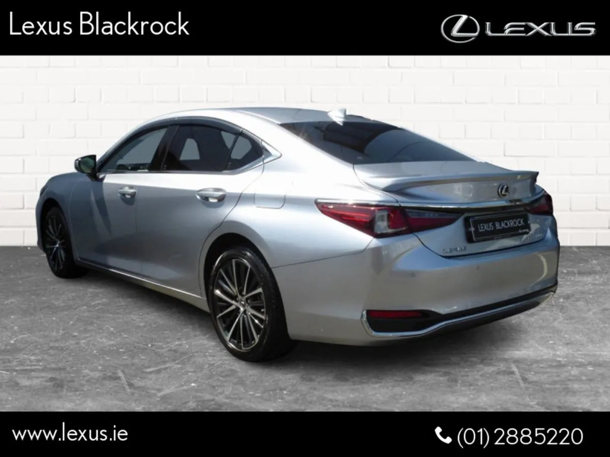 Lexus ES 300h Hybrid Dynamic  demo Car - Save  5 - Image 4