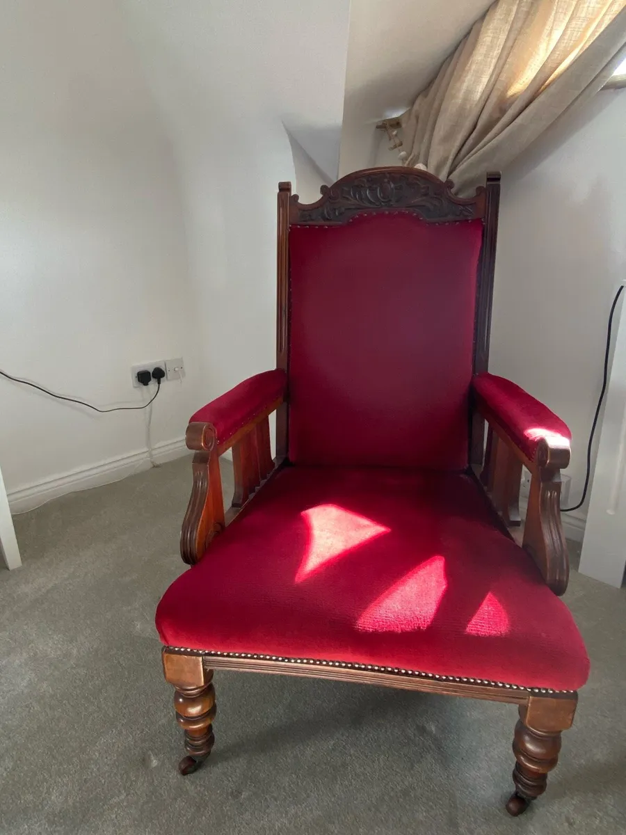 2 antique armchairs wood and velvet - Image 2