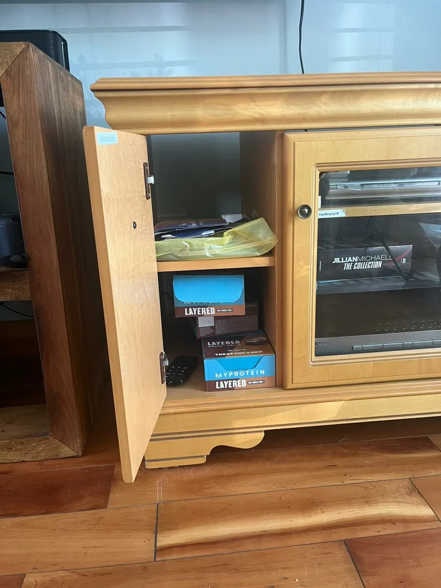 T.V Unit - Image 2