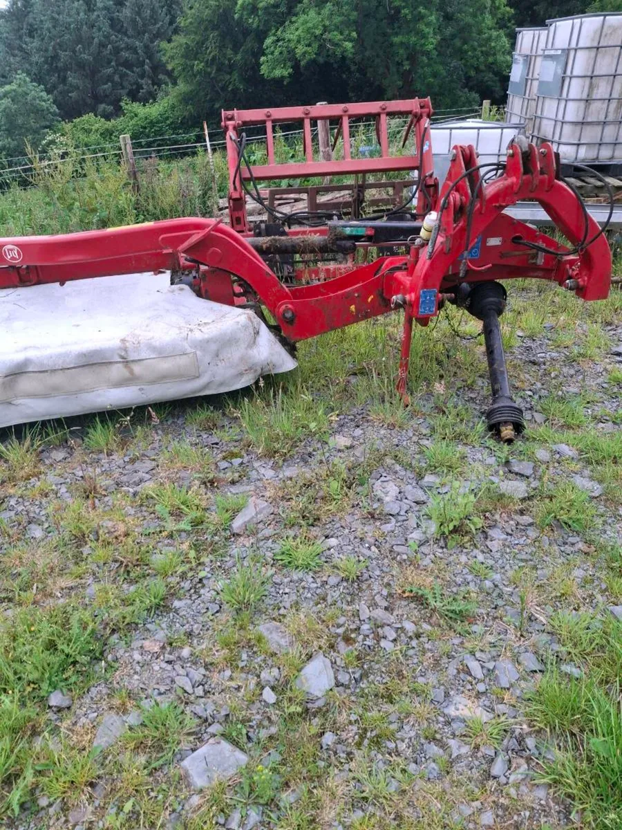 Lely 320 mower conditioner - Image 1