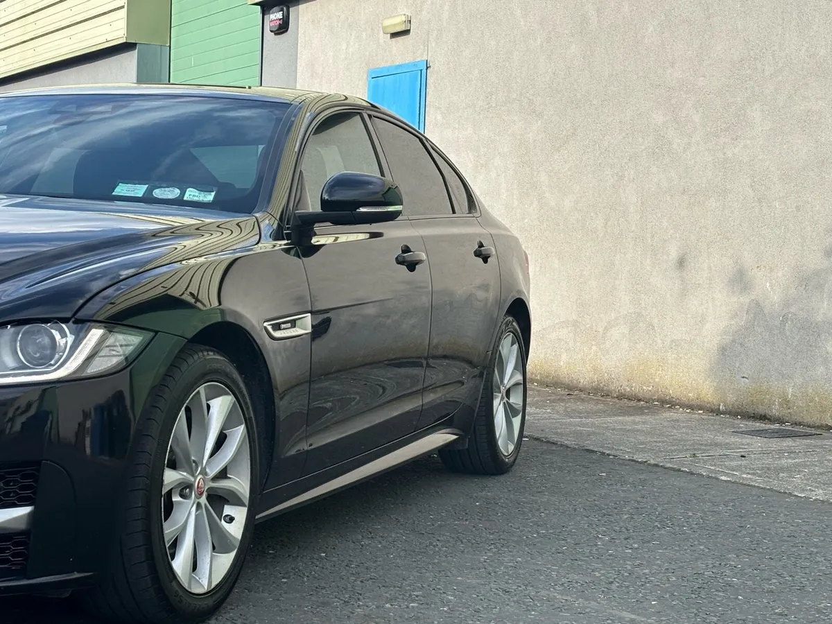 Jaguar XF 2017 R-Sport **New chain** - Image 4