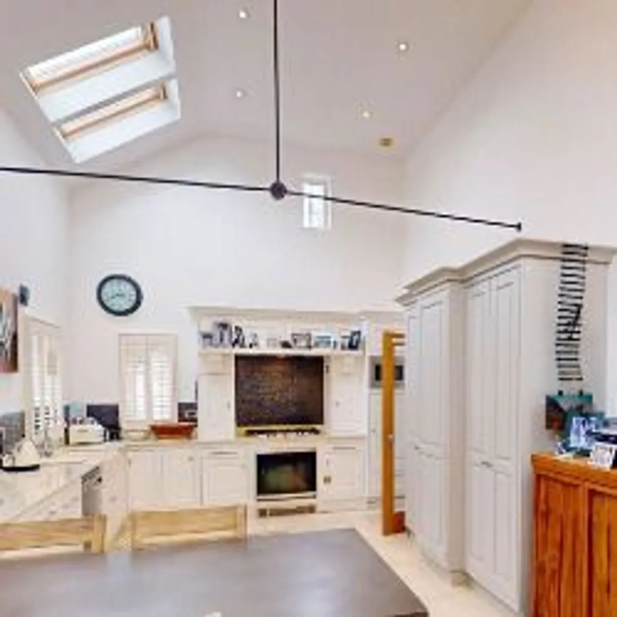 Kitchen - with Granite countertop - Image 1