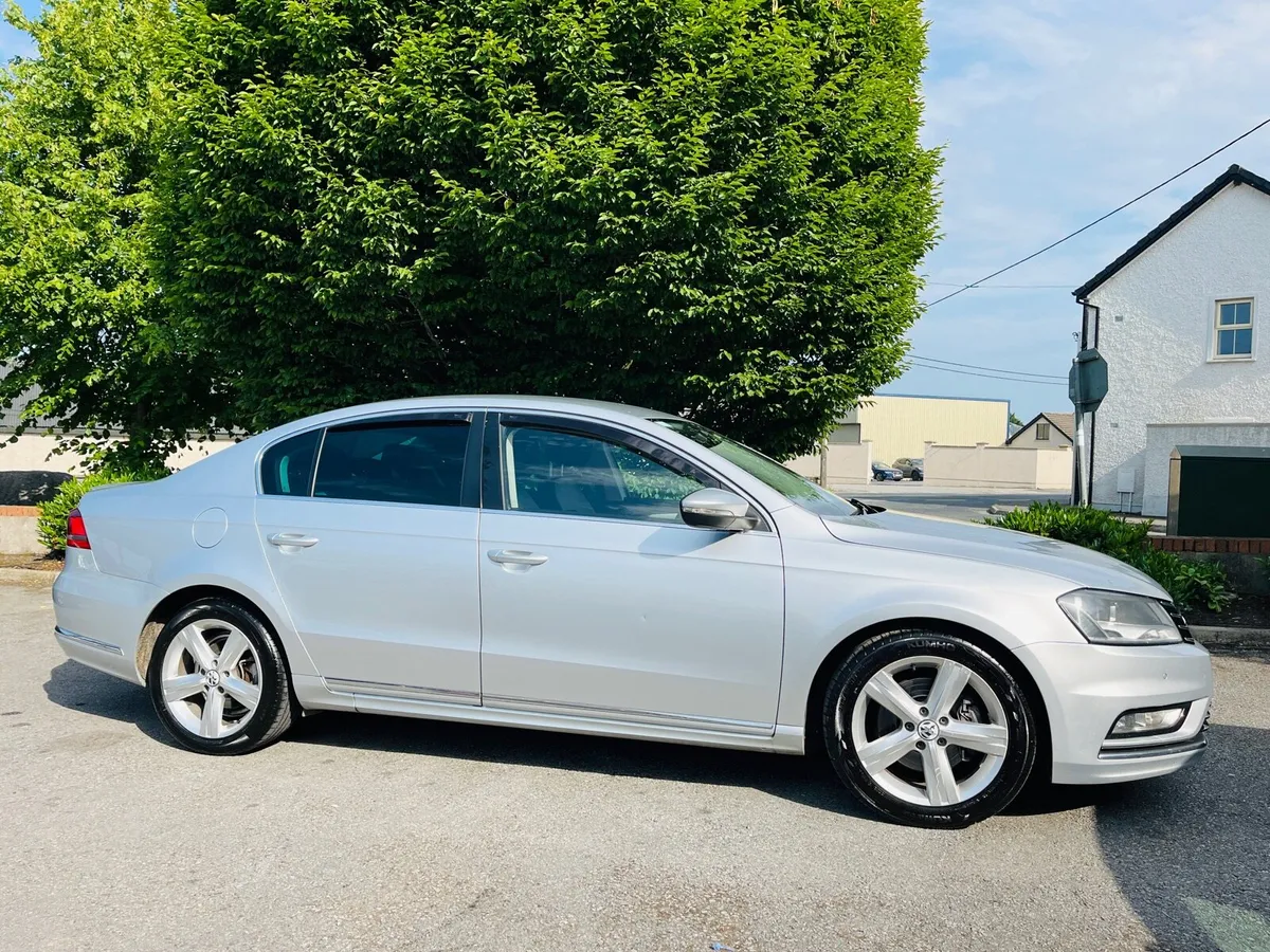 Vw Passat R-Line 1.6Tdi - Image 2