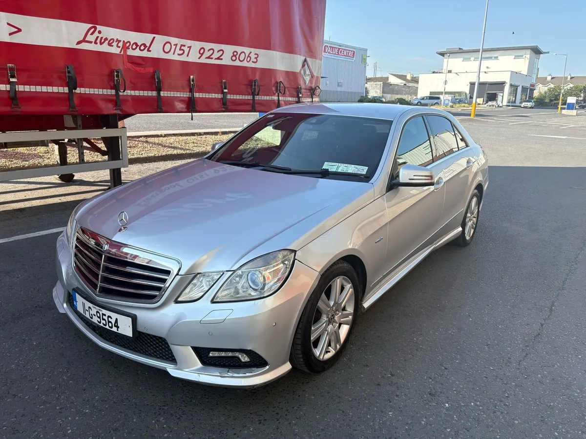 2011 MERCEDES E CLASS AUTOMATIC AMG !! - Image 2