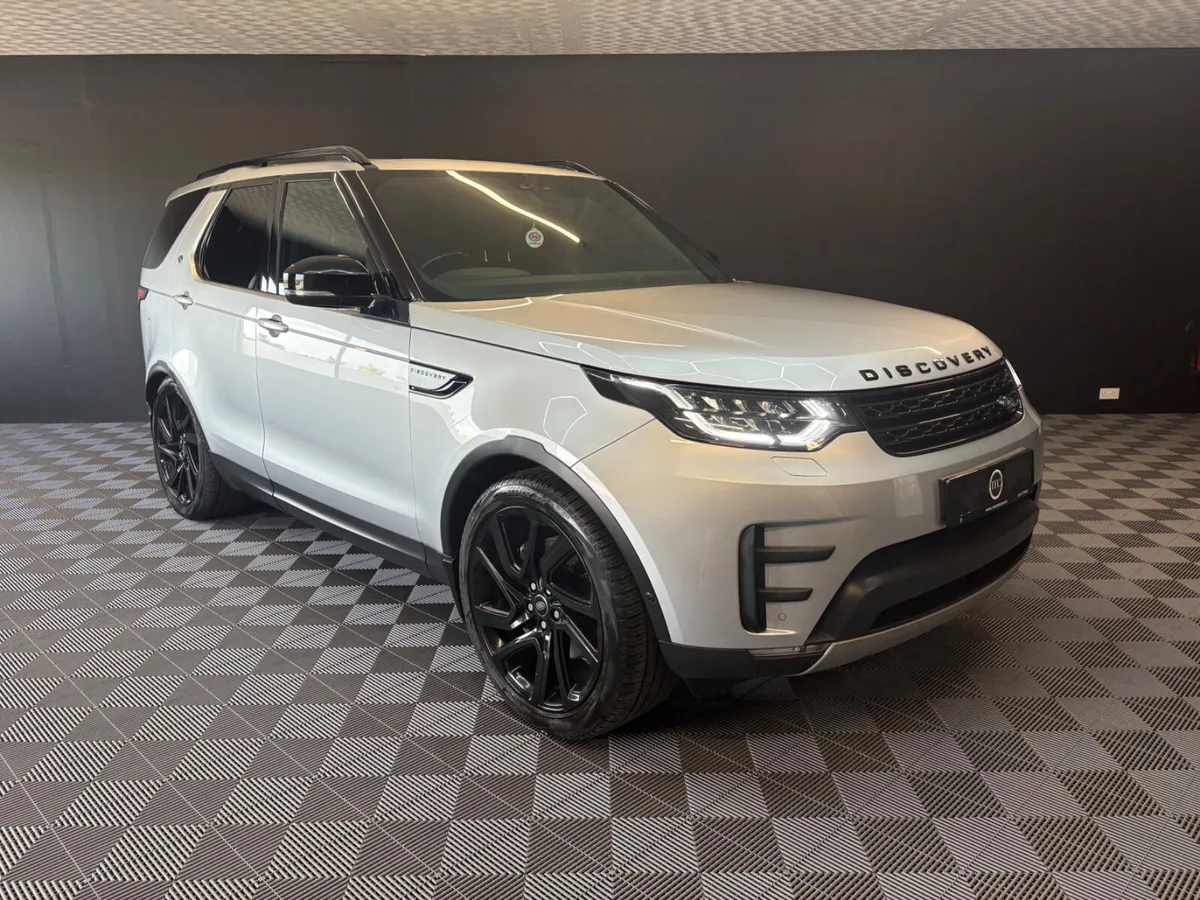 2018 Land Rover Discovery 3.0D  HSE Black Edition - Image 1