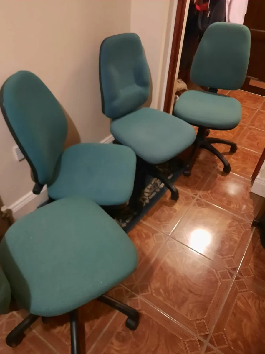 Office chairs - Image 3