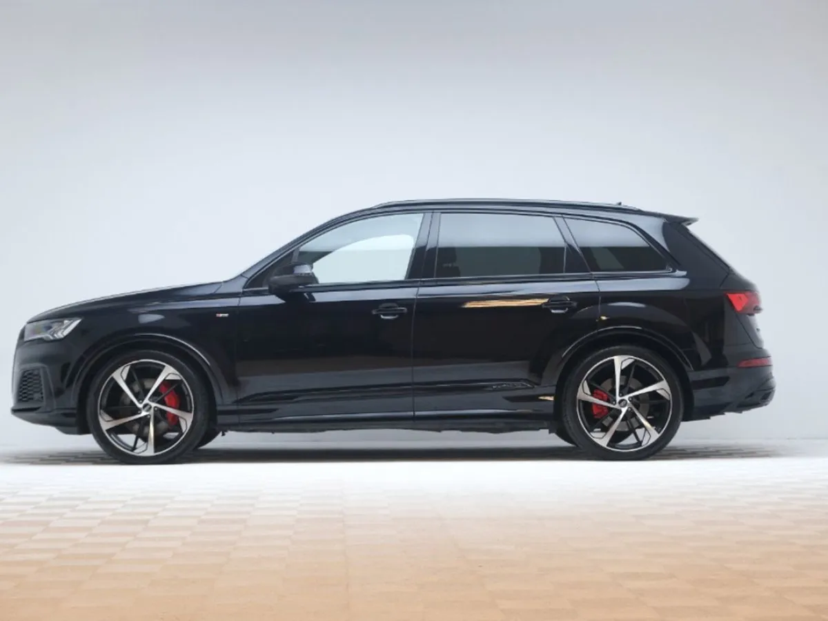 Audi Q7 S Line 3.0tdi 286HP 7 Seater - Image 4