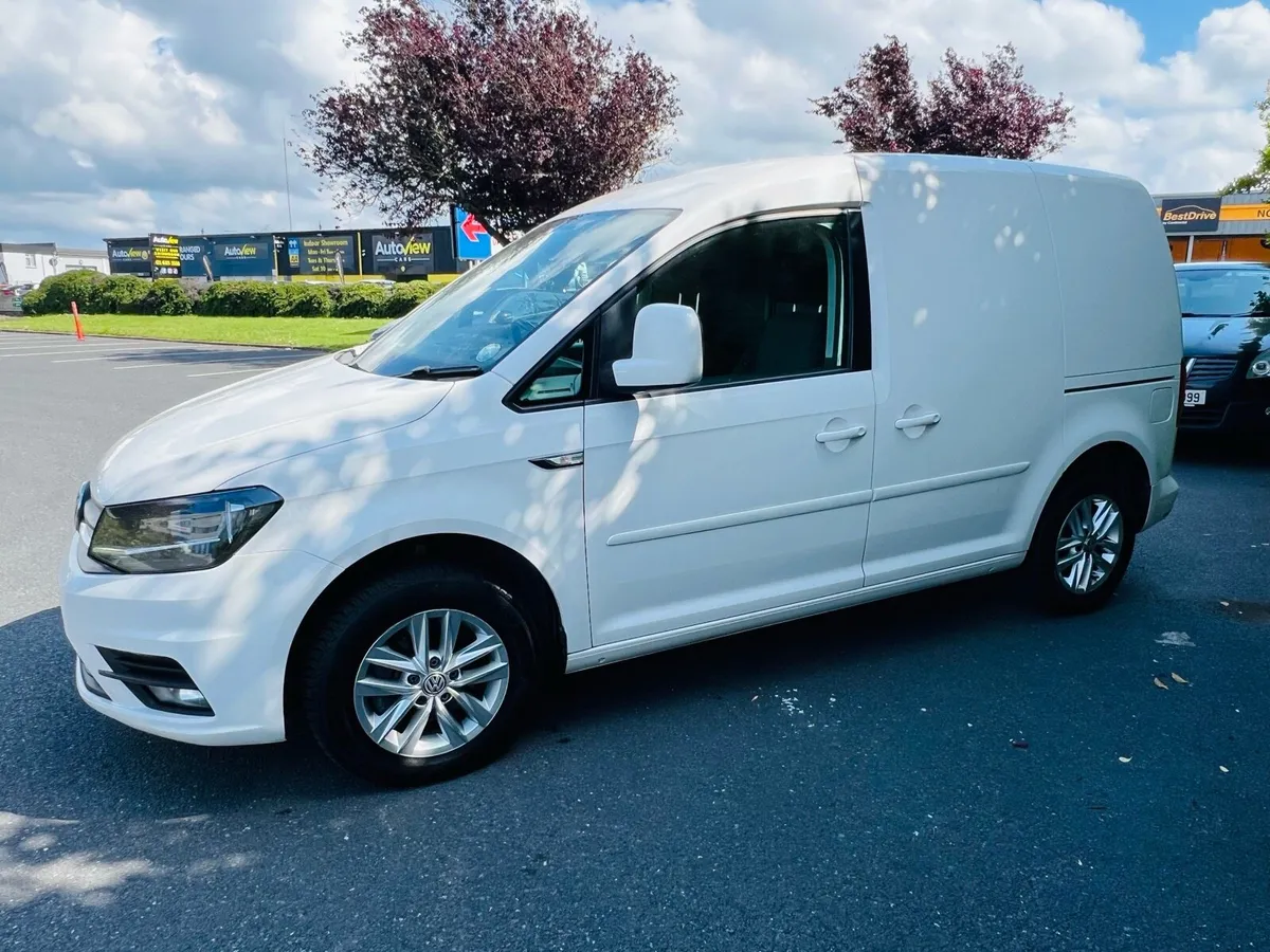 2017 Volkswagen Caddy 2.0 Tdi Highline - Image 4