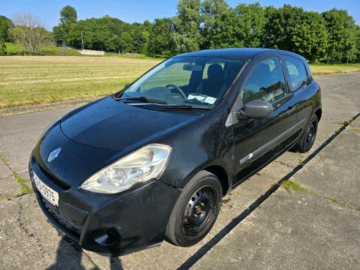 2012 Clio - Image 2