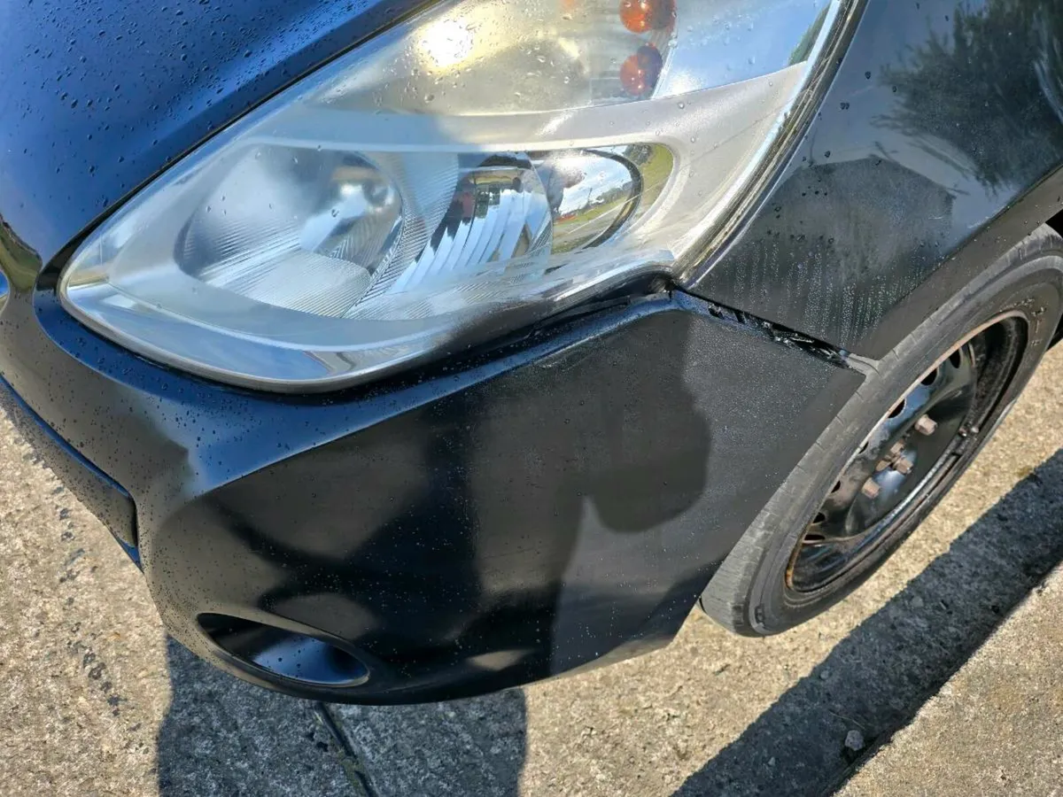 2012 Clio - Image 3