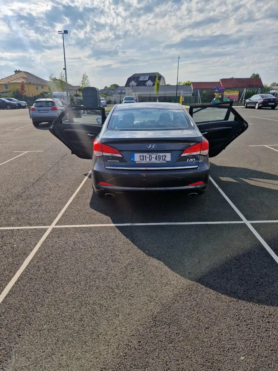 Car - Image 2