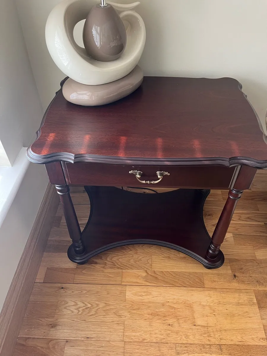 Rossmore Lamp Table - Image 3