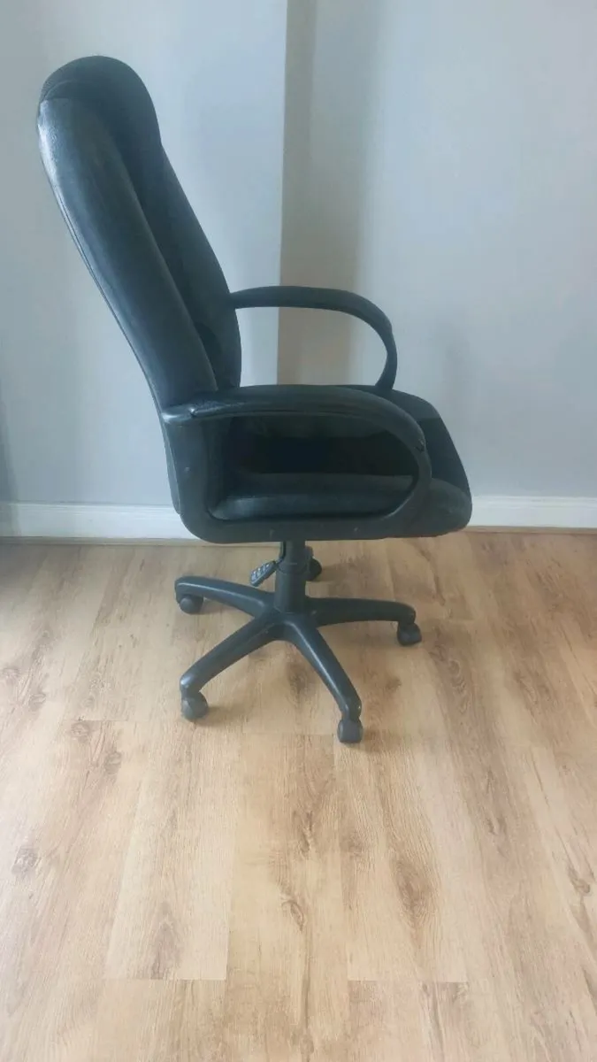 Office swivel chair - Image 2